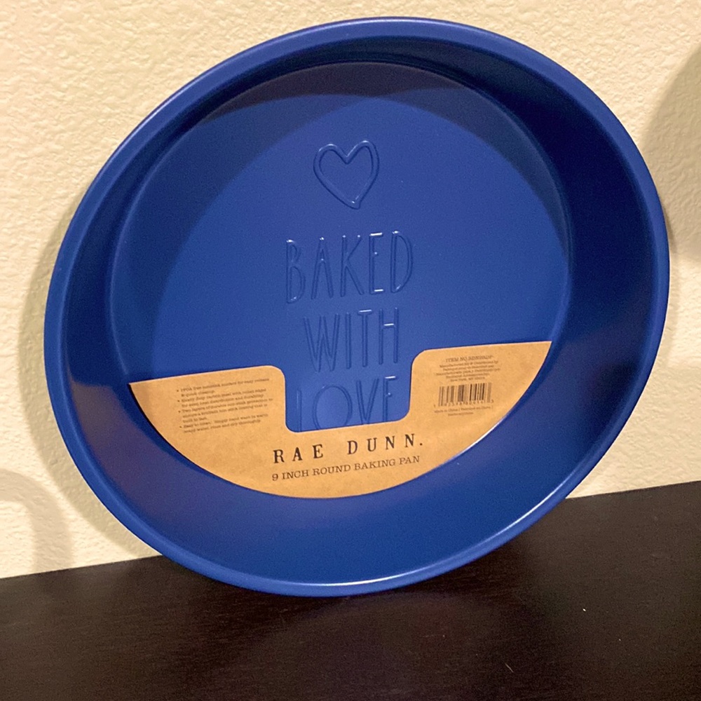 New Rae Dunn 9” round Baked with Love baking pan
